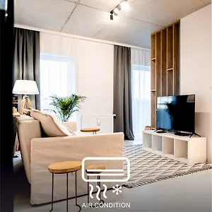 Hop & Lulu Premium Apartment